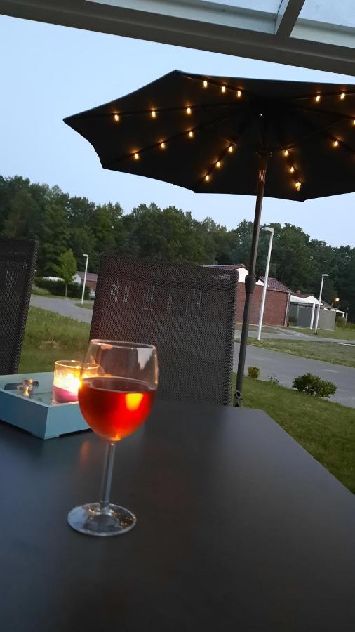 Seestern - Ferienhaus Am Quendorfer See Schuttorf Bagian luar foto